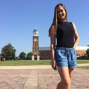 Meet your Posher, Emma